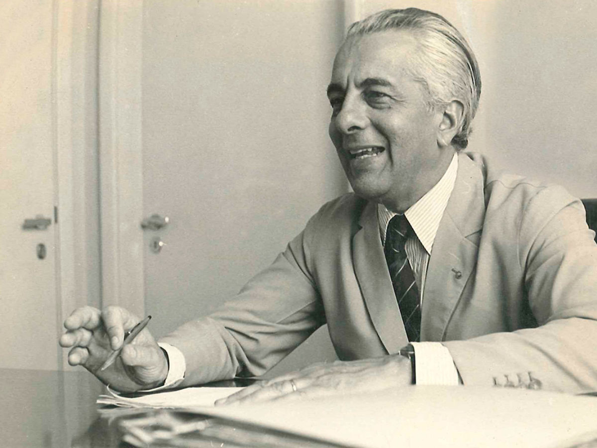Professor Mauro Viegas